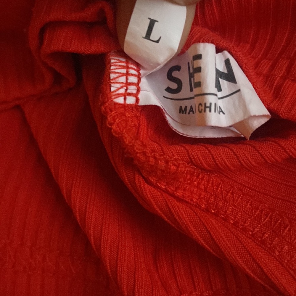 ❤️Red Ribbed Crop Top ❤️Size L - Picture 4 of 4